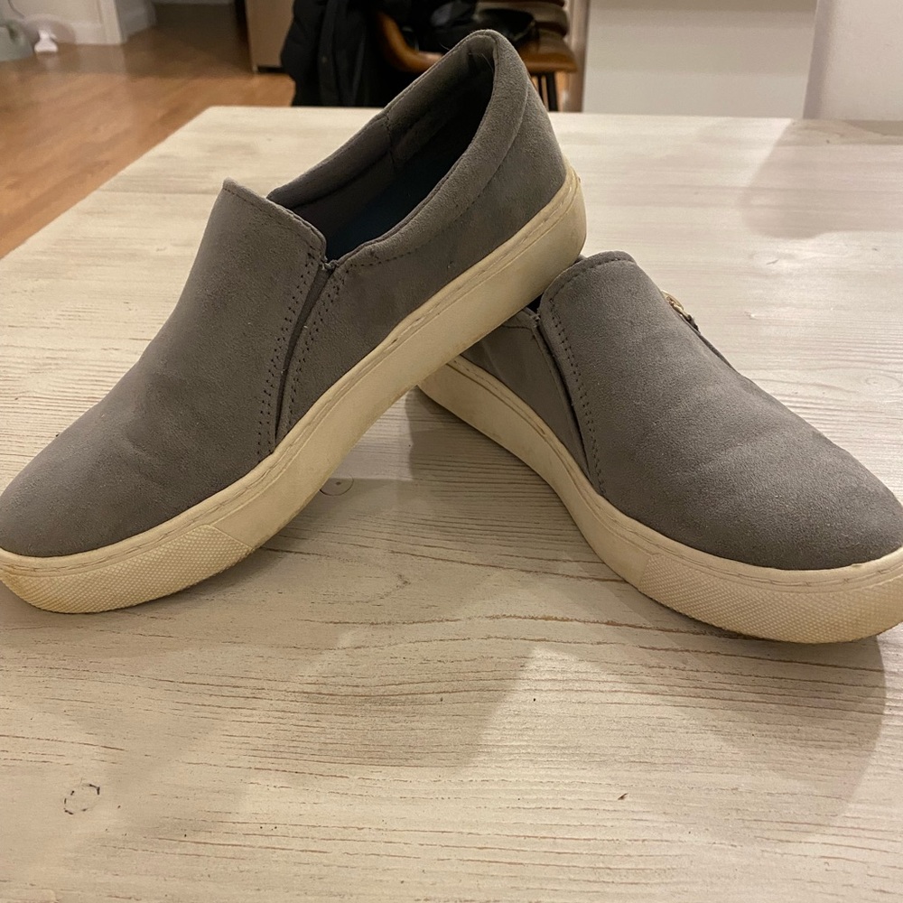 Dr scholl’s ‘No Chill’ gray slide on sneakers size 8.5
